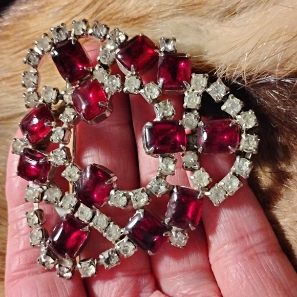 Large Rhinestone Brooch - Picture 4 of 5
